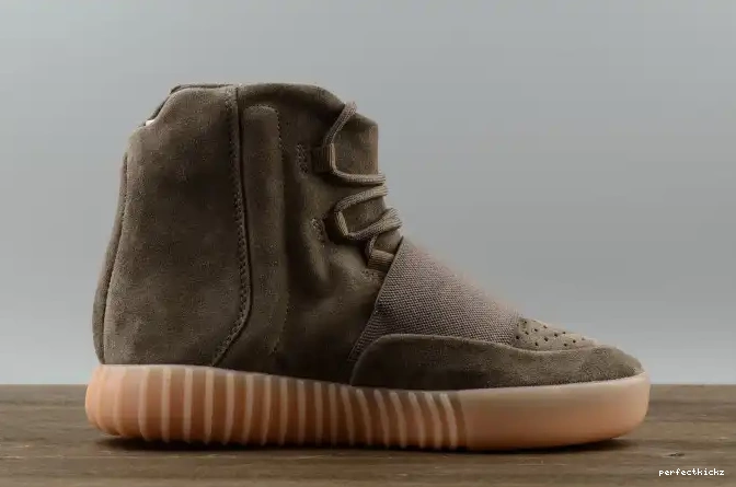 Yeezy Brown 750 Boost BY2456 adidas Light 0704